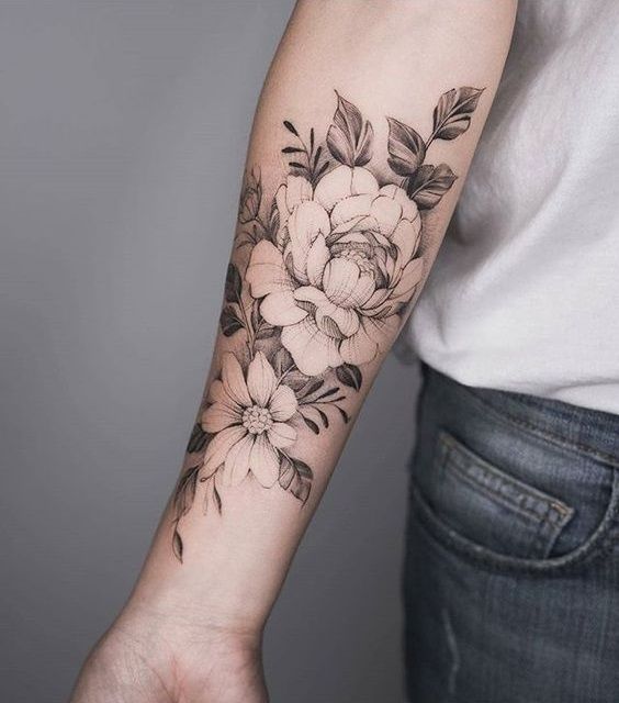 flores tattoo