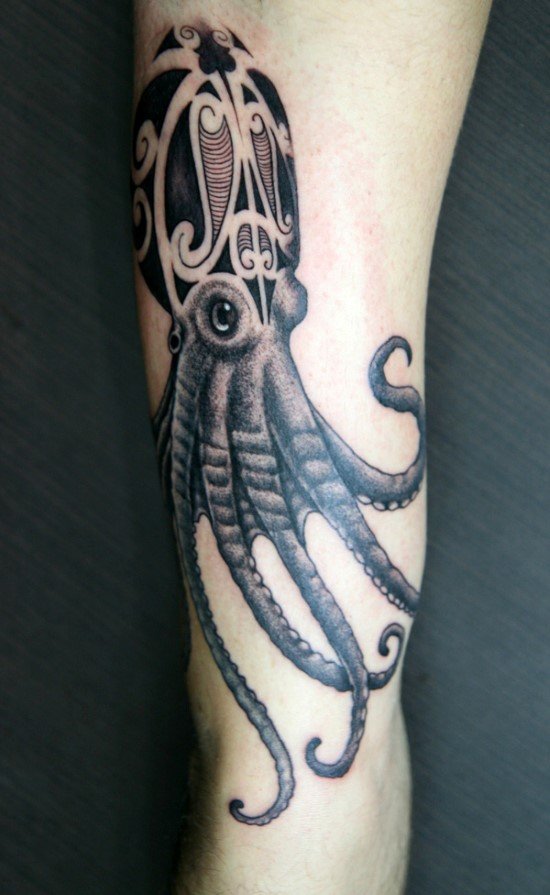 tribal octopus tattoo