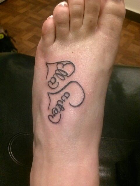 name tattoos on foot