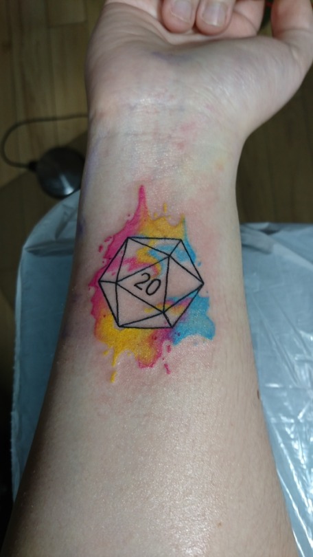 d20 tattoo that is eyecathching and on style point