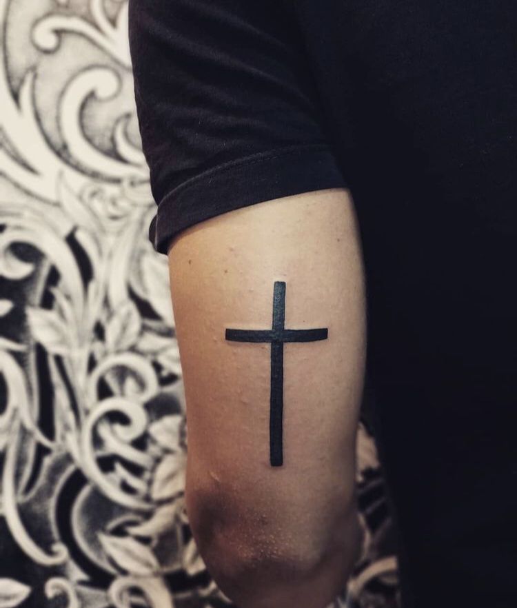 tattoo cruz