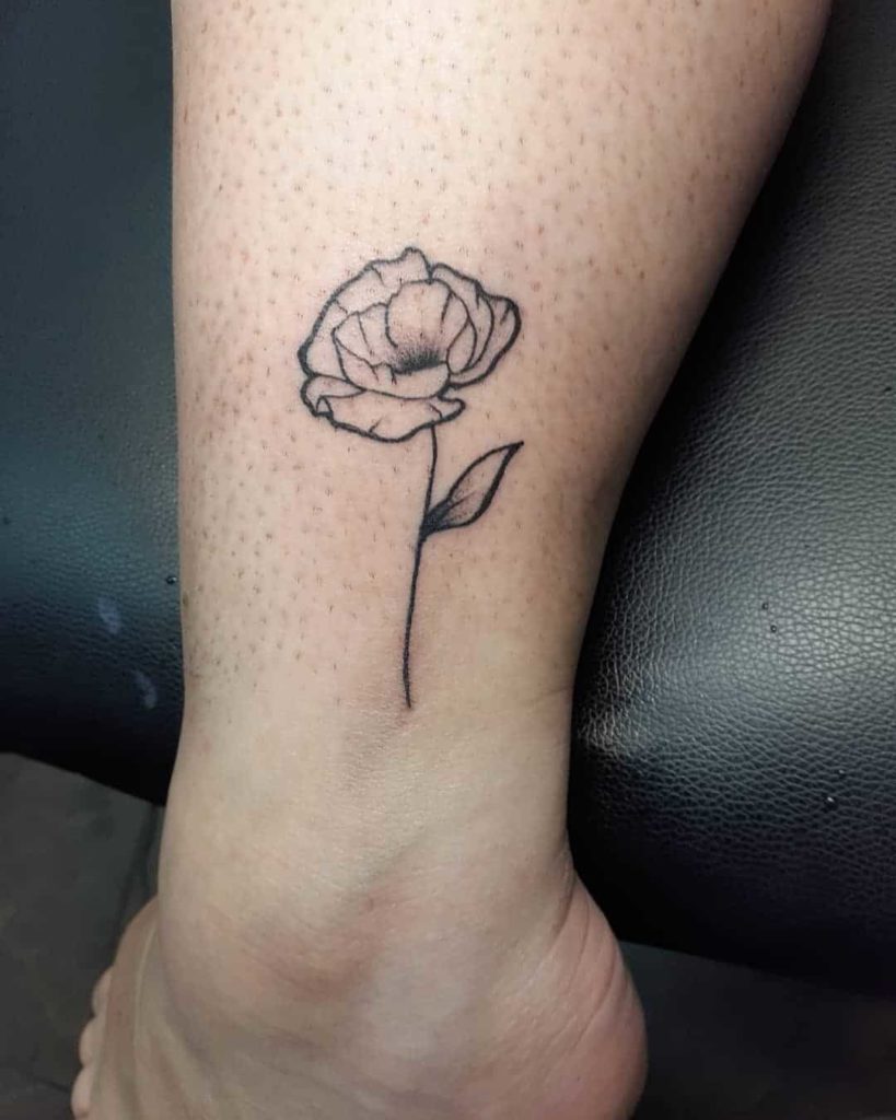 poppy tattoo black and white