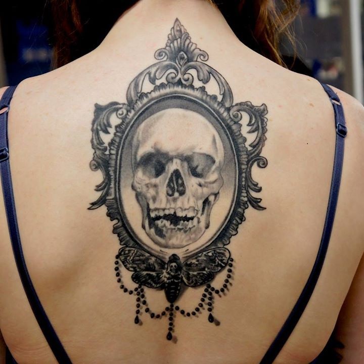 women's goth skull tattoo